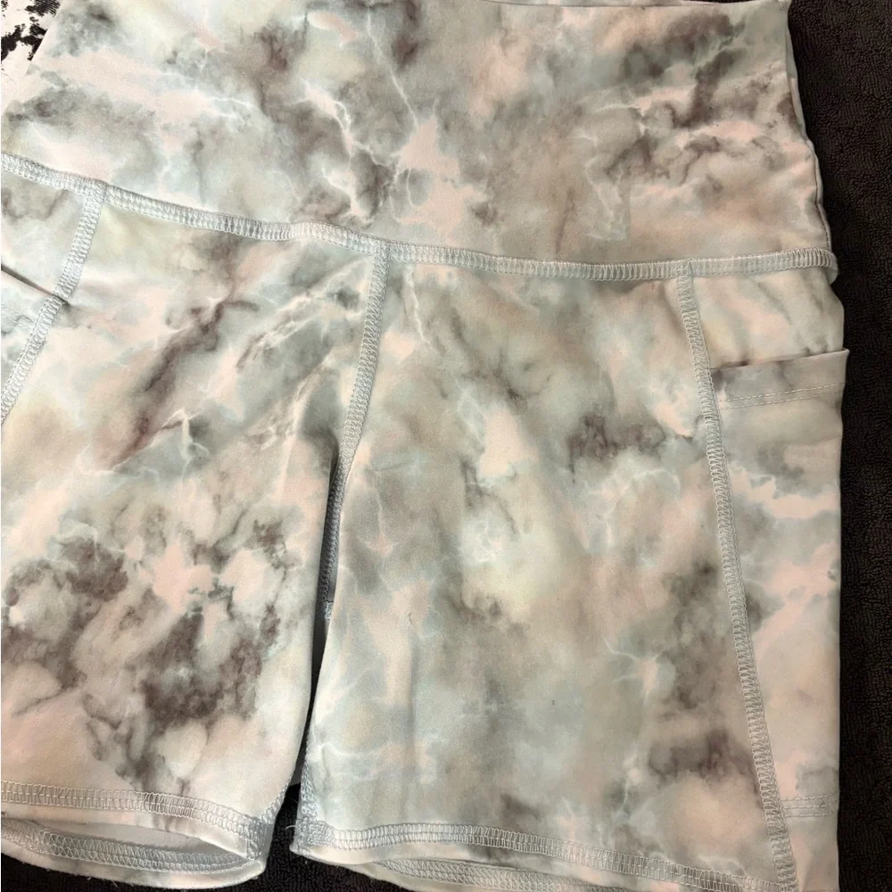 2 pair Women’s Evolution & Creation Tie-Dye Bike Shorts Size L